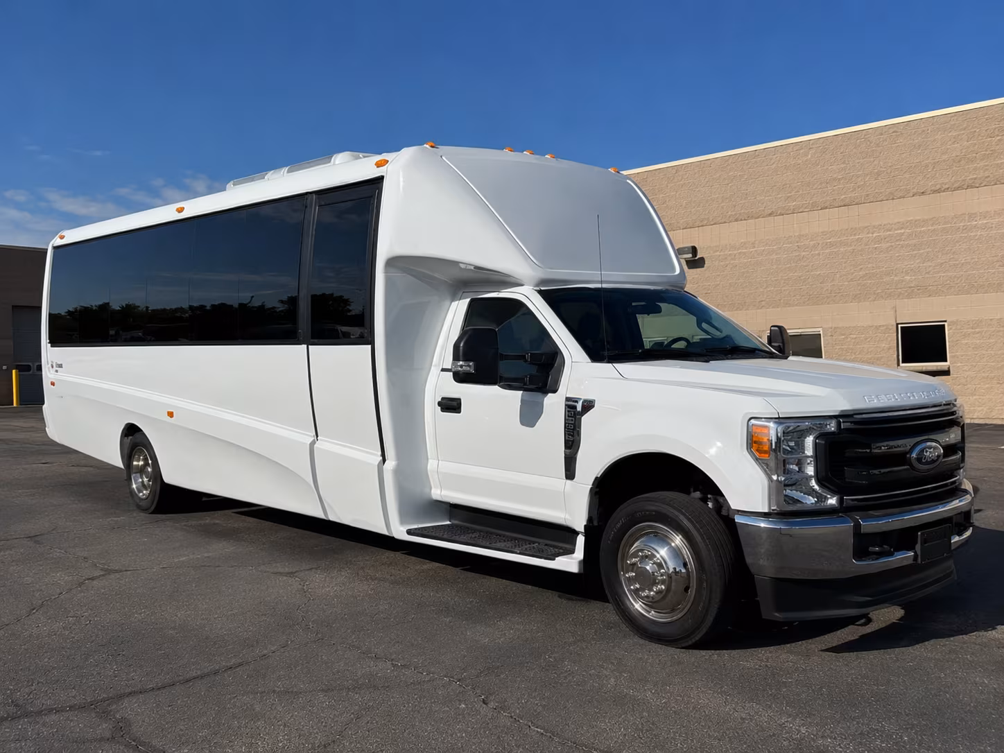 apple valley concert transportation onboard seating