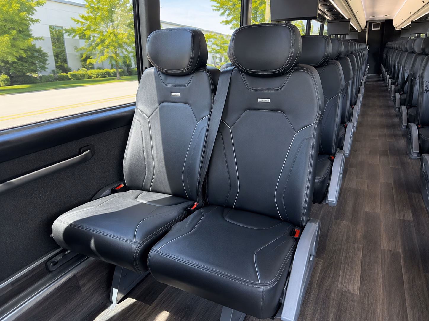 how the distance and duration of your trip affect charter bus rates in apple valley california