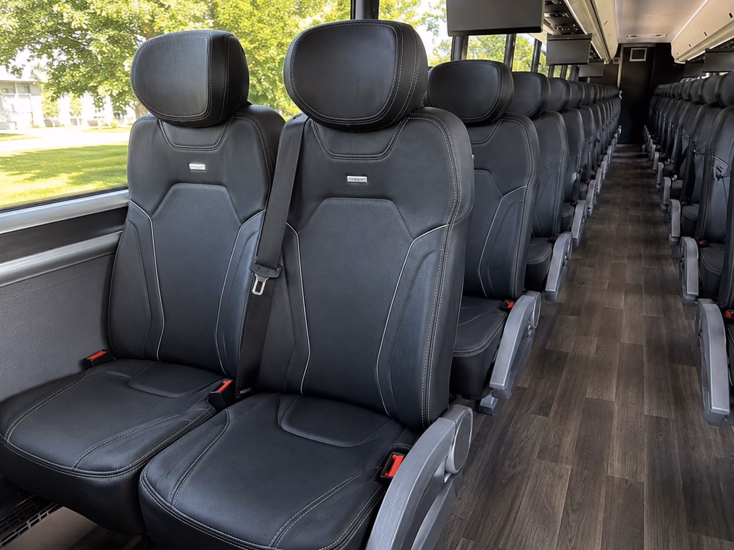 how the type of bus changes the price in apple valley california