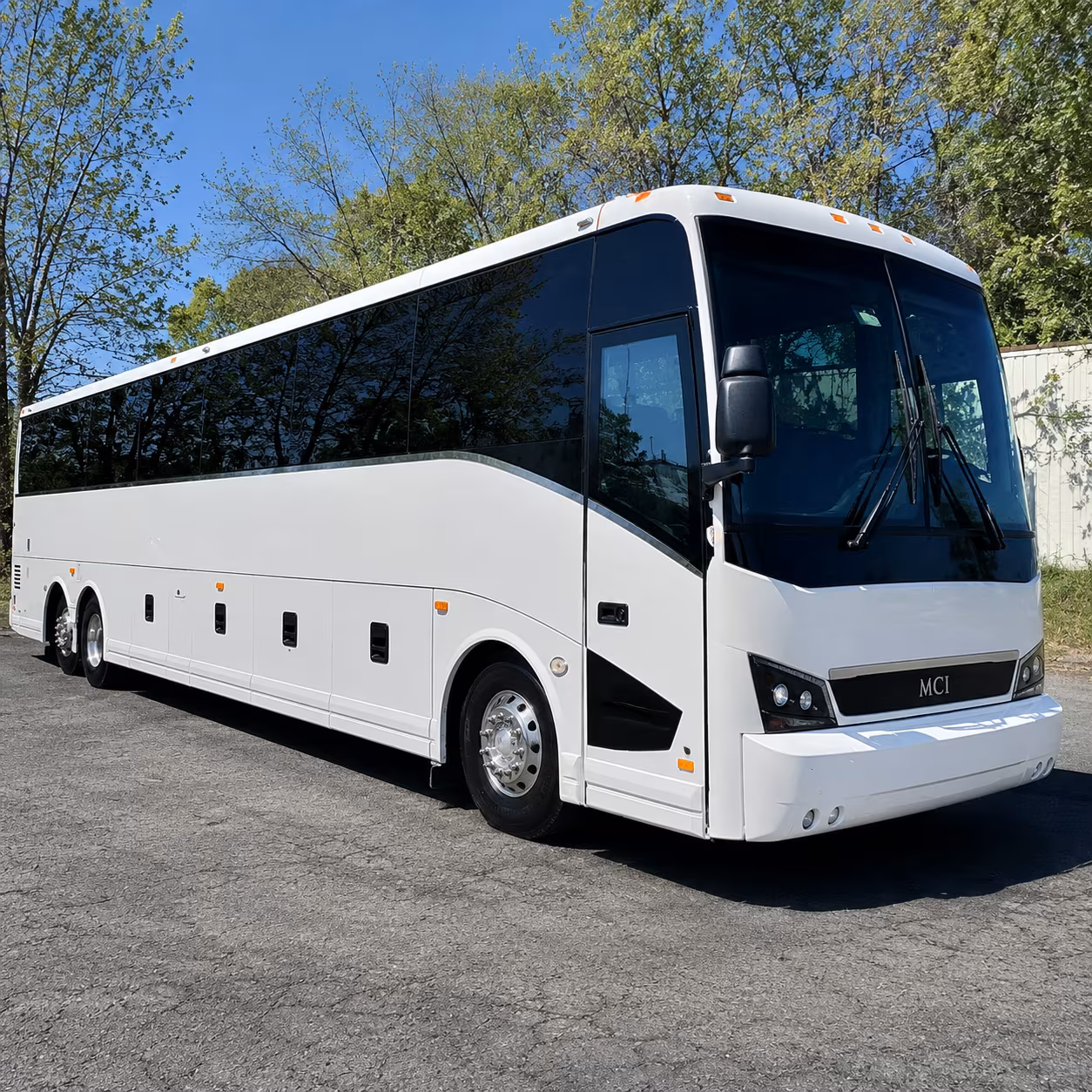 toyota arena concert shuttles from apple valley